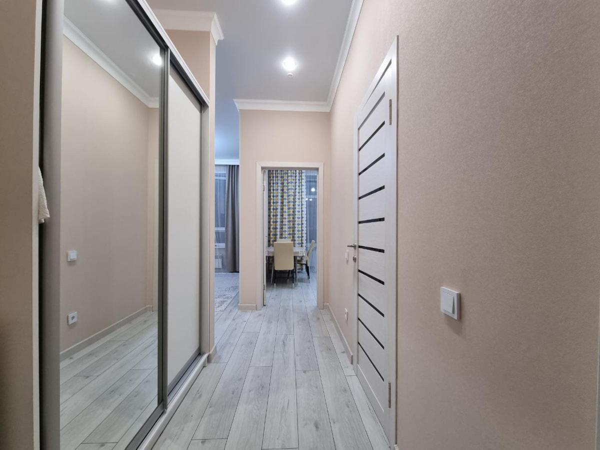 1 Комнатная Рядом C Expo, Mega Silk Way Apartment อัสตานา ภายนอก รูปภาพ